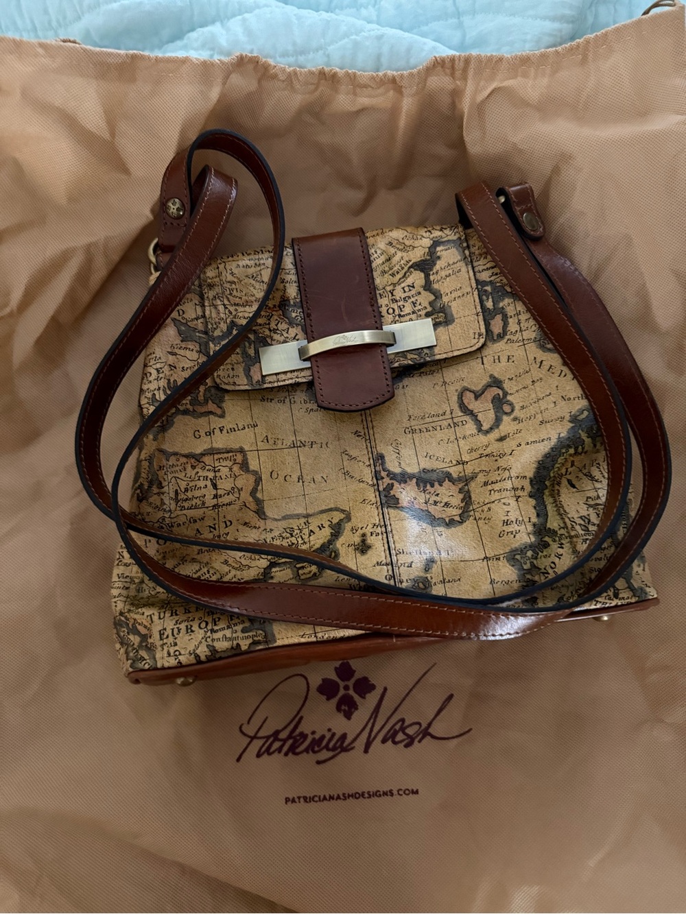 Patricia Nash Tan/Brown Leather Map-Print Shoulder Bag - Picture 6 of 8